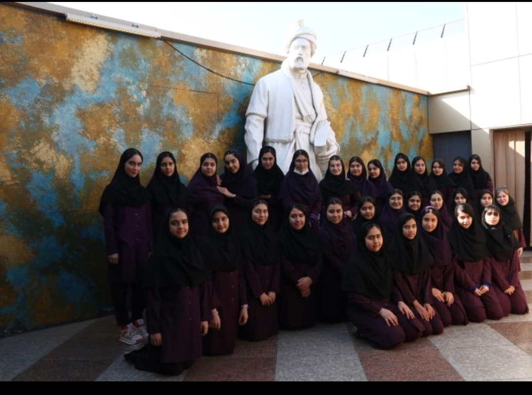 تندیس جناب فردوسی. برج میلاد